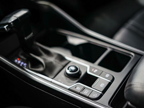 Used 2024 Kia Sorento EX w/ Panoramic Sunroof Package image 27