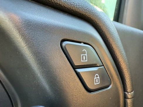 Used 2021 Chevrolet Silverado 1500 LT Trail Boss image 14