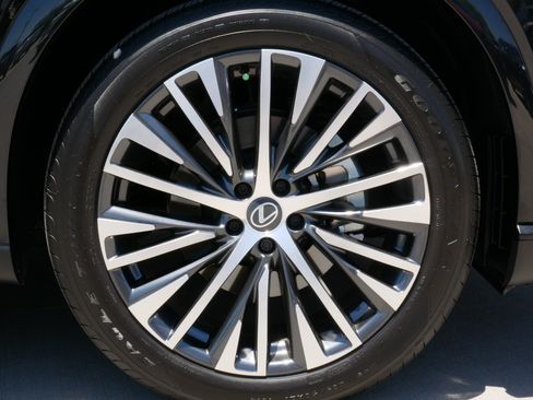 Used 2026 Lexus RX 350 Premium w/ Convenience Package FWD image 25