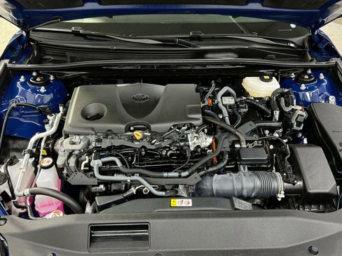 Used 2025 Toyota Camry SE image 32