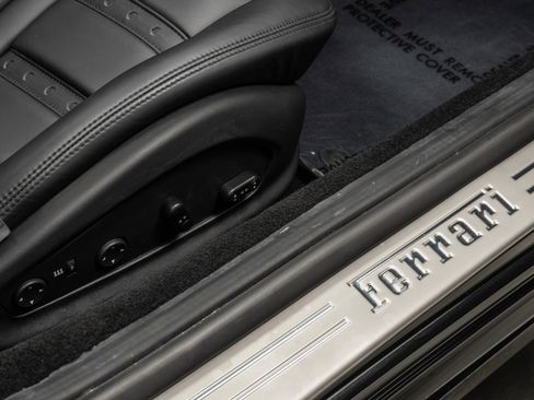 Used 2012 Ferrari California image 29