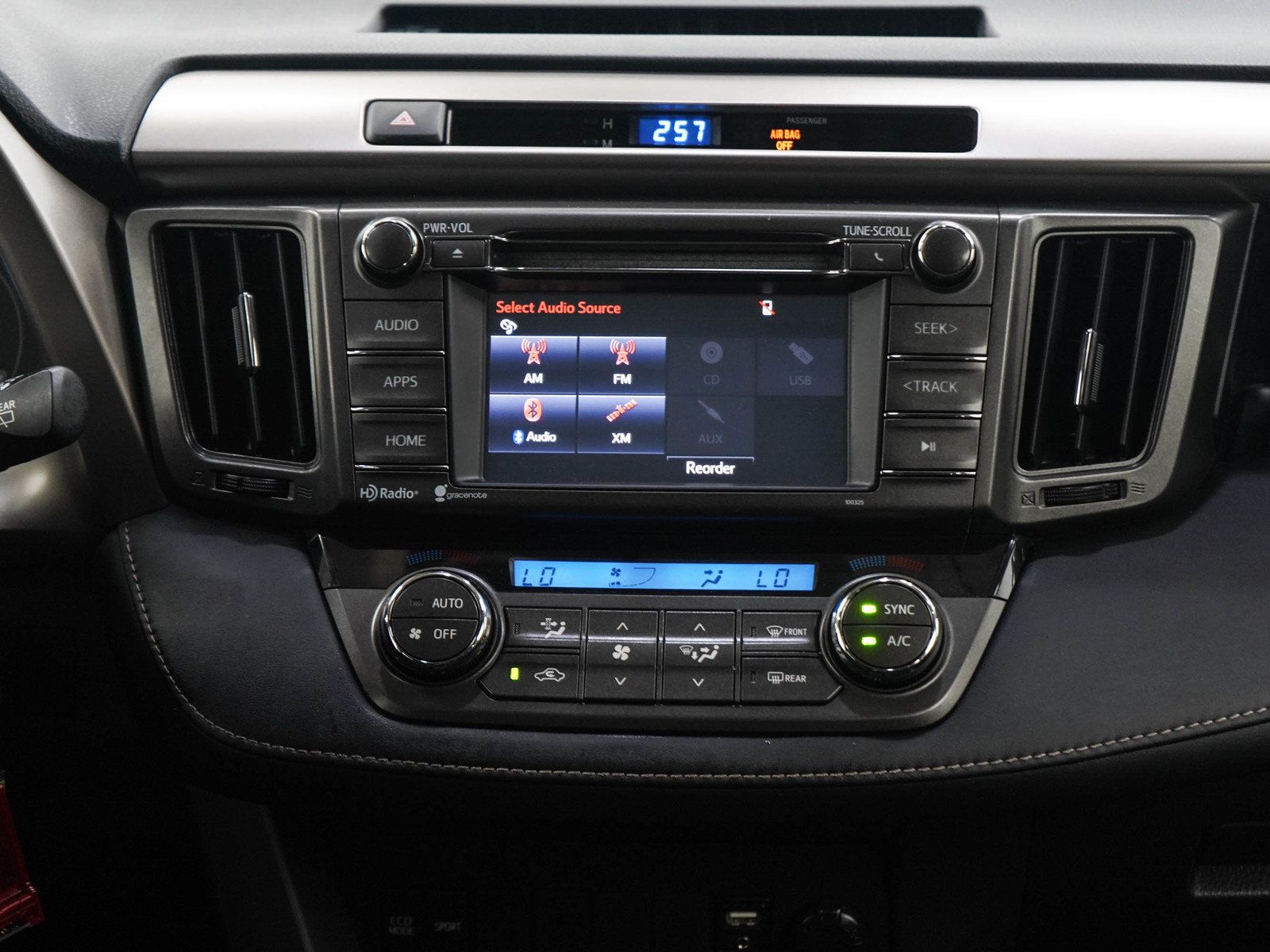Used 2015 Toyota RAV4 XLE AWD/4WD image 16