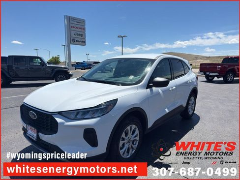 Used 2025 Ford Escape Active AWD/4WD image 1