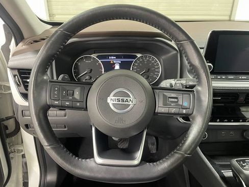 Used 2021 Nissan Rogue SV FWD image 14