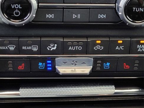 Used 2023 Ford F150 Raptor image 40