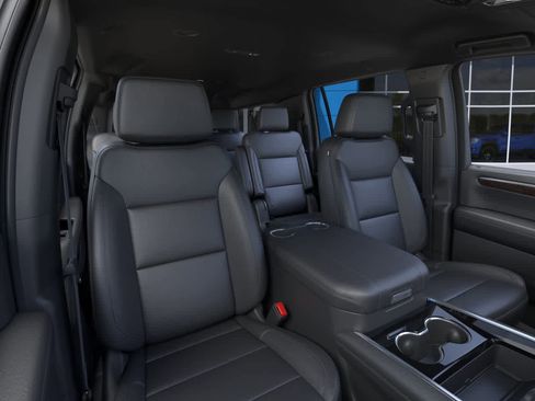 New 2026 Chevrolet Suburban LT w/ Comfort Package image 16