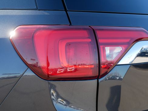 Used 2019 GMC Acadia Denali w/ Technology Package image 17