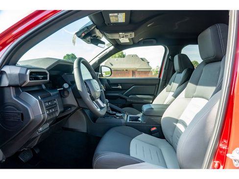 Certified 2026 Toyota Tacoma TRD Off-Road AWD/4WD image 11