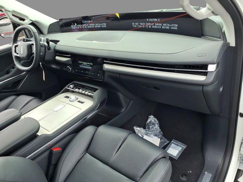 New 2026 Lincoln Navigator Reserve AWD/4WD image 12