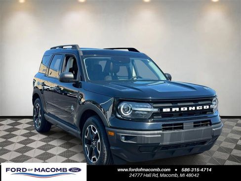 Used 2021 Ford Bronco Sport Outer Banks w/ Outer Banks Package AWD/4WD image 1