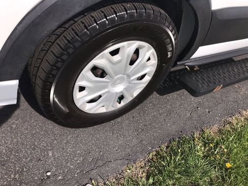 Used 2021 Ford Transit 350 XLT image 10