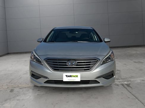 Used 2015 Hyundai Sonata SE w/ Option Group 09 FWD image 2