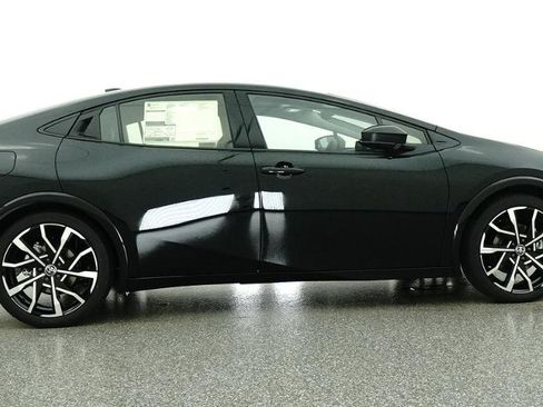 New 2026 Toyota Prius Plug-In Hybrid FWD image 53