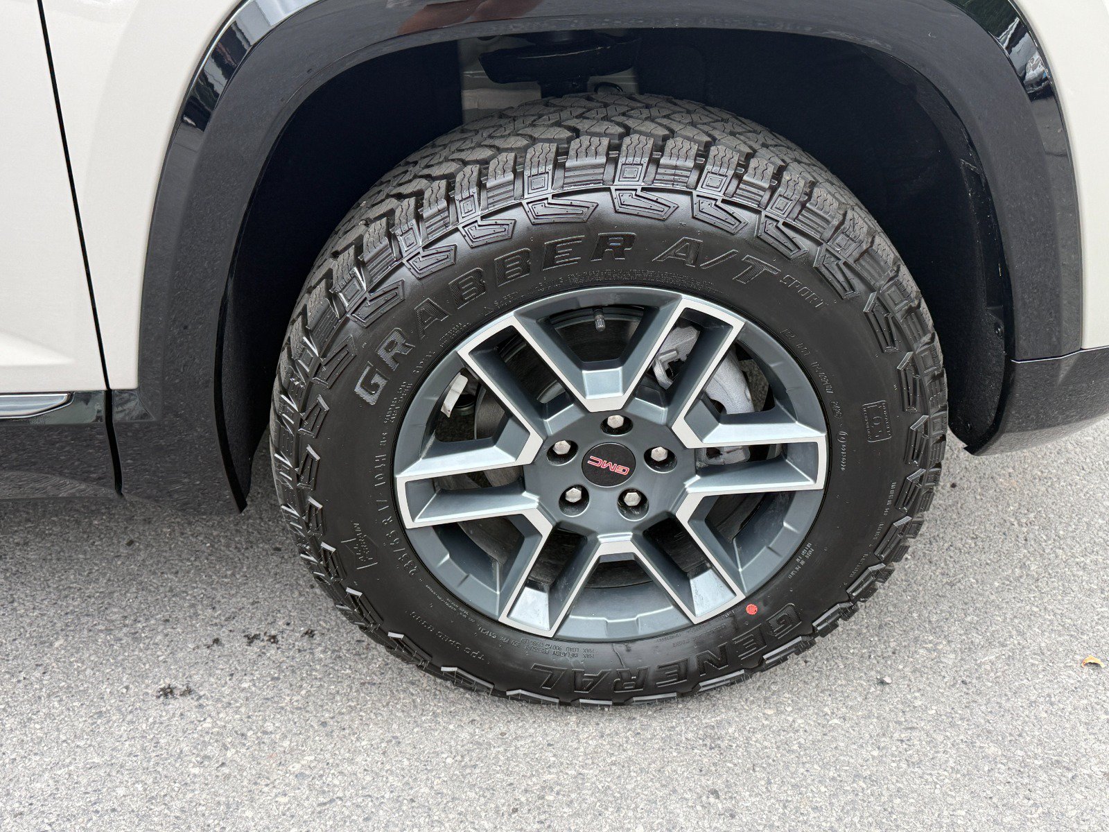 New 2027 GMC Terrain AT4 AWD/4WD image 12
