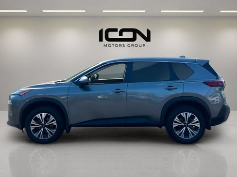 Used 2023 Nissan Rogue SV AWD/4WD image 2