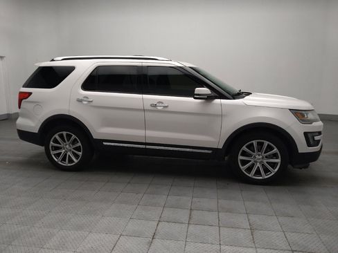 Used 2016 Ford Explorer Limited image 11
