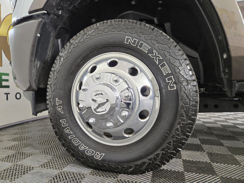 Used 2024 RAM 3500 Limited image 34