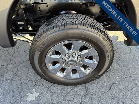 Used 2019 Ford F250 Lariat w/ Chrome Package image 7