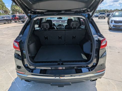 Used 2019 Chevrolet Equinox Premier FWD image 13