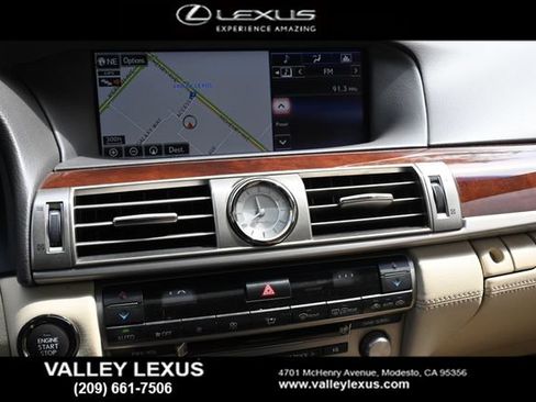 Used 2015 Lexus LS 460 w/ Comfort Package RWD image 9