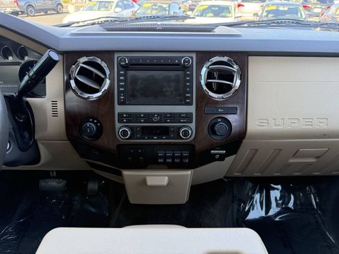 Used 2012 Ford F250 Lariat w/ Lariat Ultimate Pkg AWD/4WD image 17