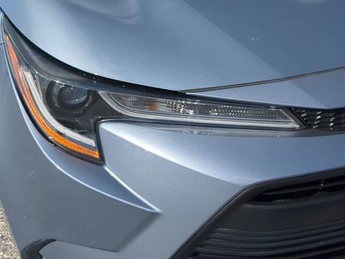Certified 2023 Toyota Corolla LE image 10