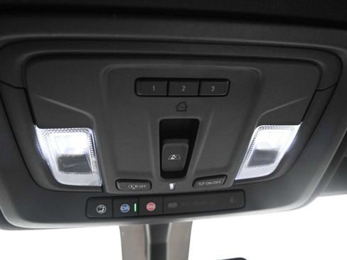 Used 2022 GMC Sierra 2500 AT4 w/ AT4 Preferred Package image 16