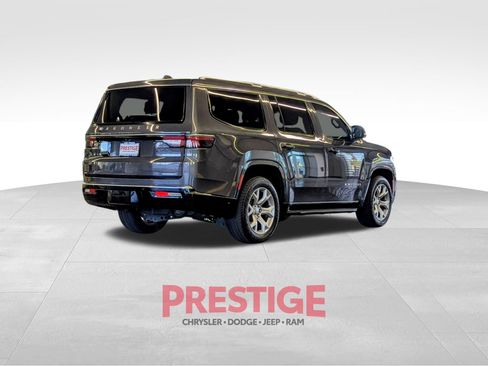 Used 2022 Jeep Wagoneer Series II w/ Convenience Group I RWD image 8