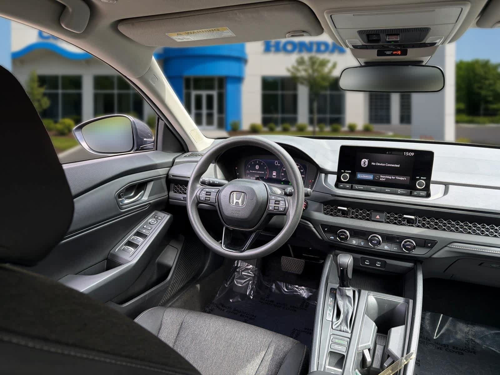 Used 2024 Honda Accord EX image 31
