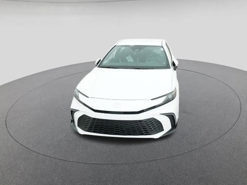 New 2026 Toyota Camry SE image 15
