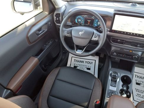 New 2026 Ford Bronco Sport Outer Banks w/ Sasquatch Outer Banks Package AWD/4WD image 14