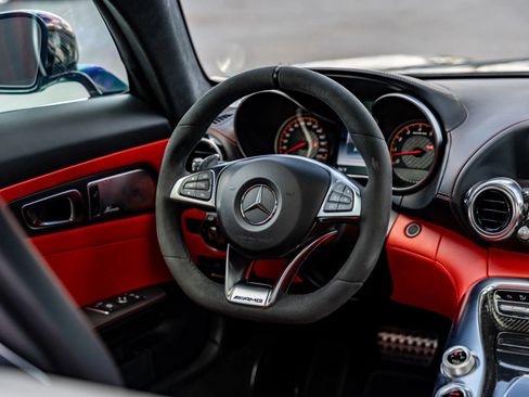 Used 2016 Mercedes-Benz AMG GT S image 43