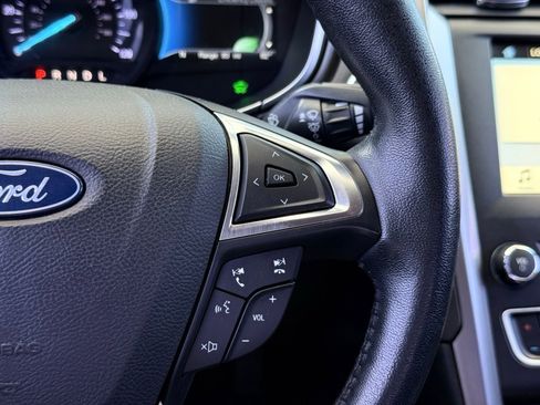 Used 2018 Ford Fusion SE w/ Equipment Group 602A FWD image 31