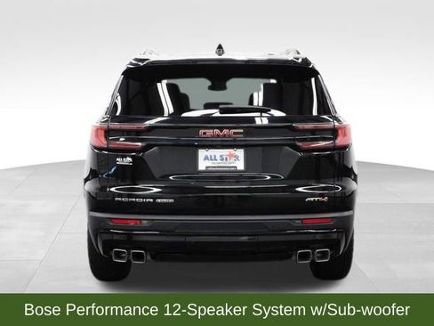 Used 2024 GMC Acadia AT4 w/ Luxury Package image 9
