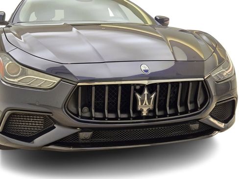 Used 2022 Maserati Ghibli Modena image 4