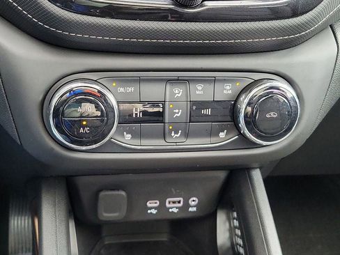 Used 2023 Chevrolet TrailBlazer ACTIV w/ Sun and Liftgate Package image 21