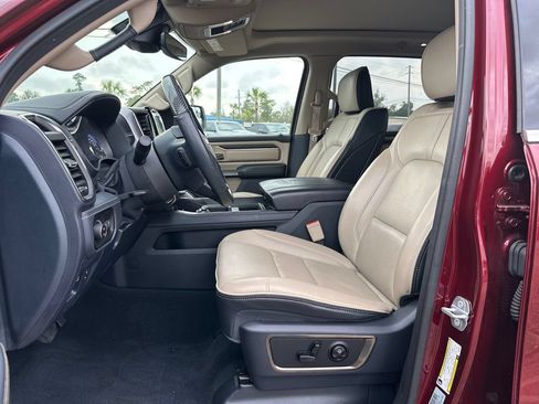 Used 2019 RAM 1500 Limited AWD/4WD image 10