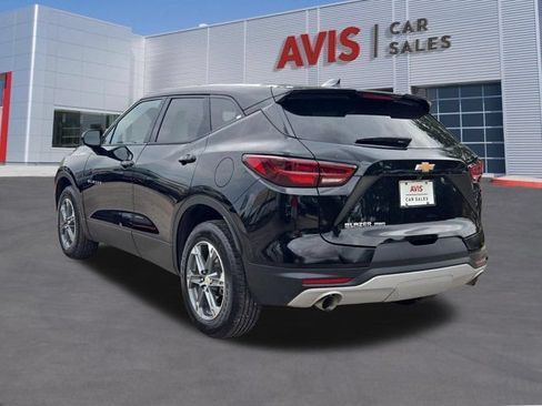 Used 2025 Chevrolet Blazer LT AWD/4WD image 10