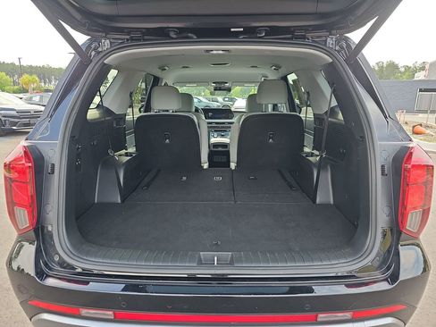 Used 2025 Hyundai Palisade SEL FWD image 18
