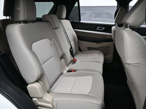 Used 2018 Ford Explorer 4WD image 30