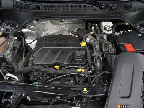 Used 2024 Chevrolet Trax ACTIV FWD image 30
