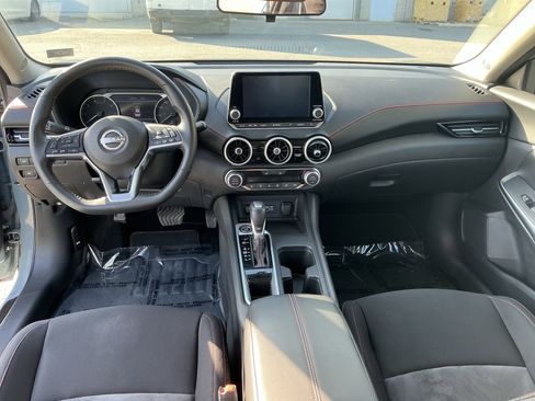 Used 2024 Nissan Sentra SR FWD image 11