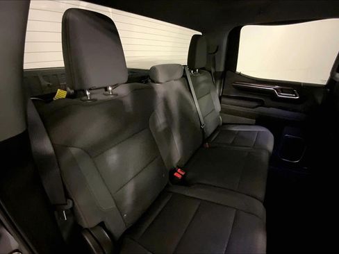 Used 2023 Chevrolet Silverado 1500 LT AWD/4WD image 23