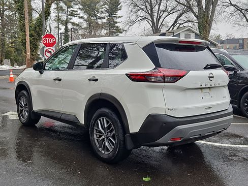 Certified 2023 Nissan Rogue S image 4