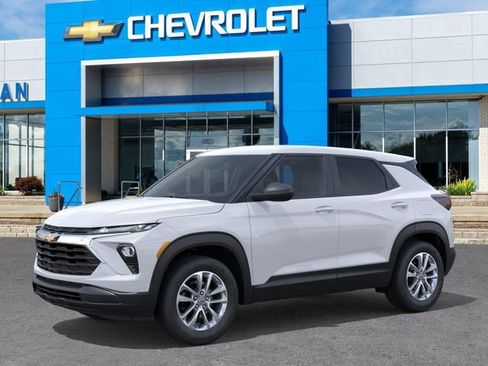 New 2026 Chevrolet TrailBlazer LS w/ LS Convenience Package FWD image 2