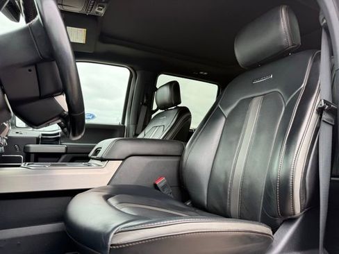 Used 2020 Ford F450 Platinum w/ FX4 Off-Road Package image 16