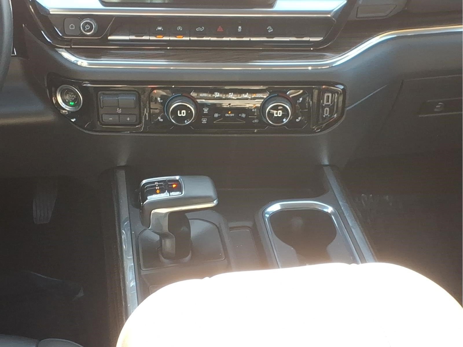 Used 2024 Chevrolet Silverado 1500 LT Trail Boss w/ Convenience Package II AWD/4WD image 19