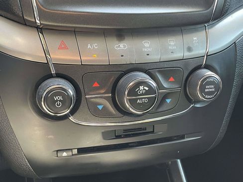 Used 2016 Dodge Journey Crossroad FWD image 28