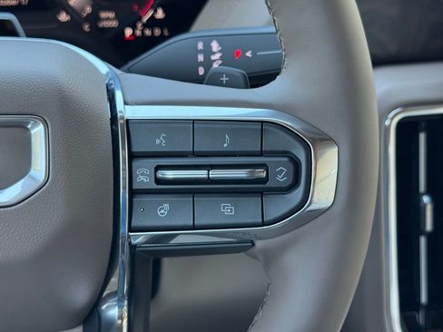 New 2026 GMC Yukon XL Denali w/ Advanced Technology Package image 28