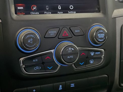 Used 2021 RAM 1500 Tradesman w/ Tradesman SXT Package RWD image 10